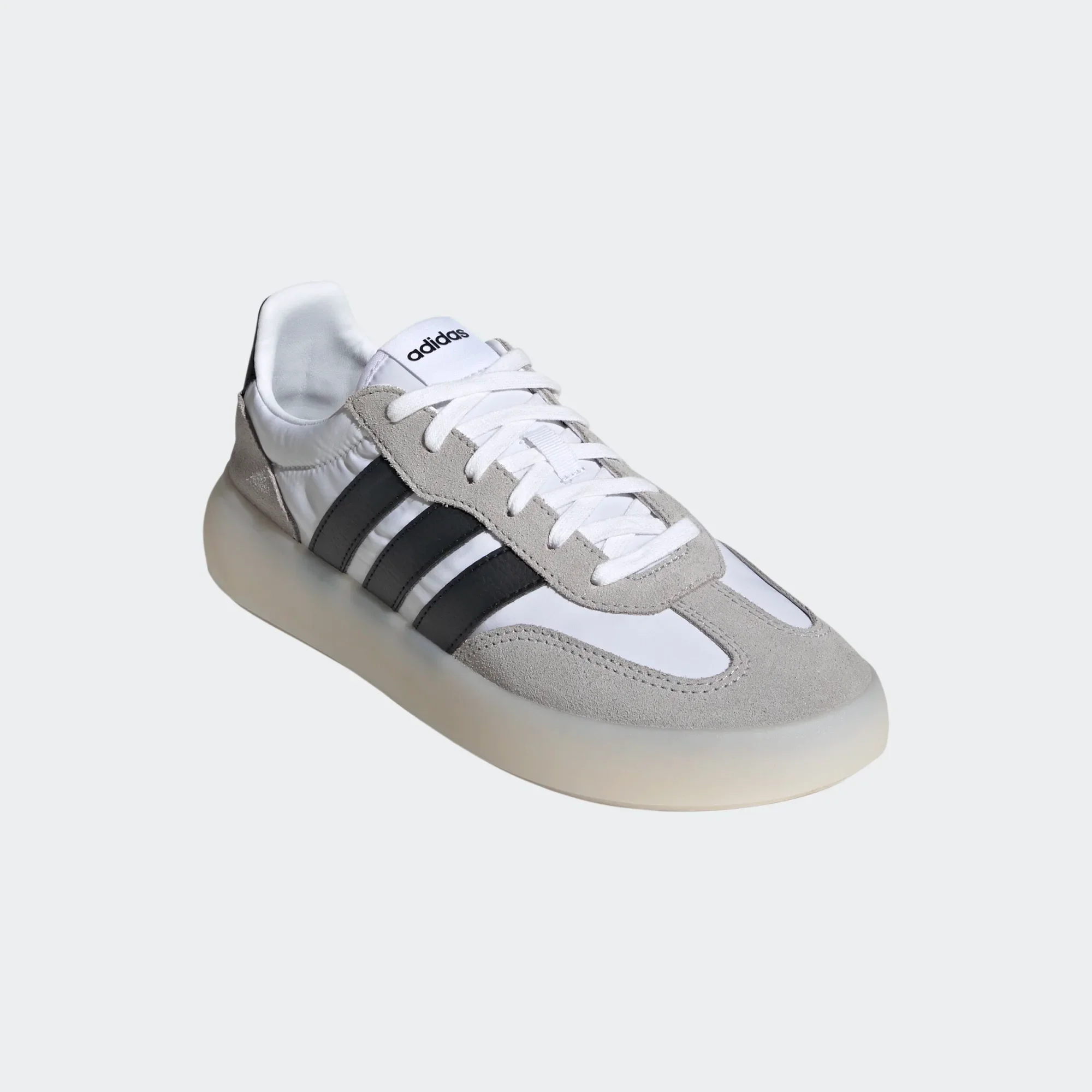 Souliers Adidas modernes pour femmes - BARREDA DECODE - Image 2