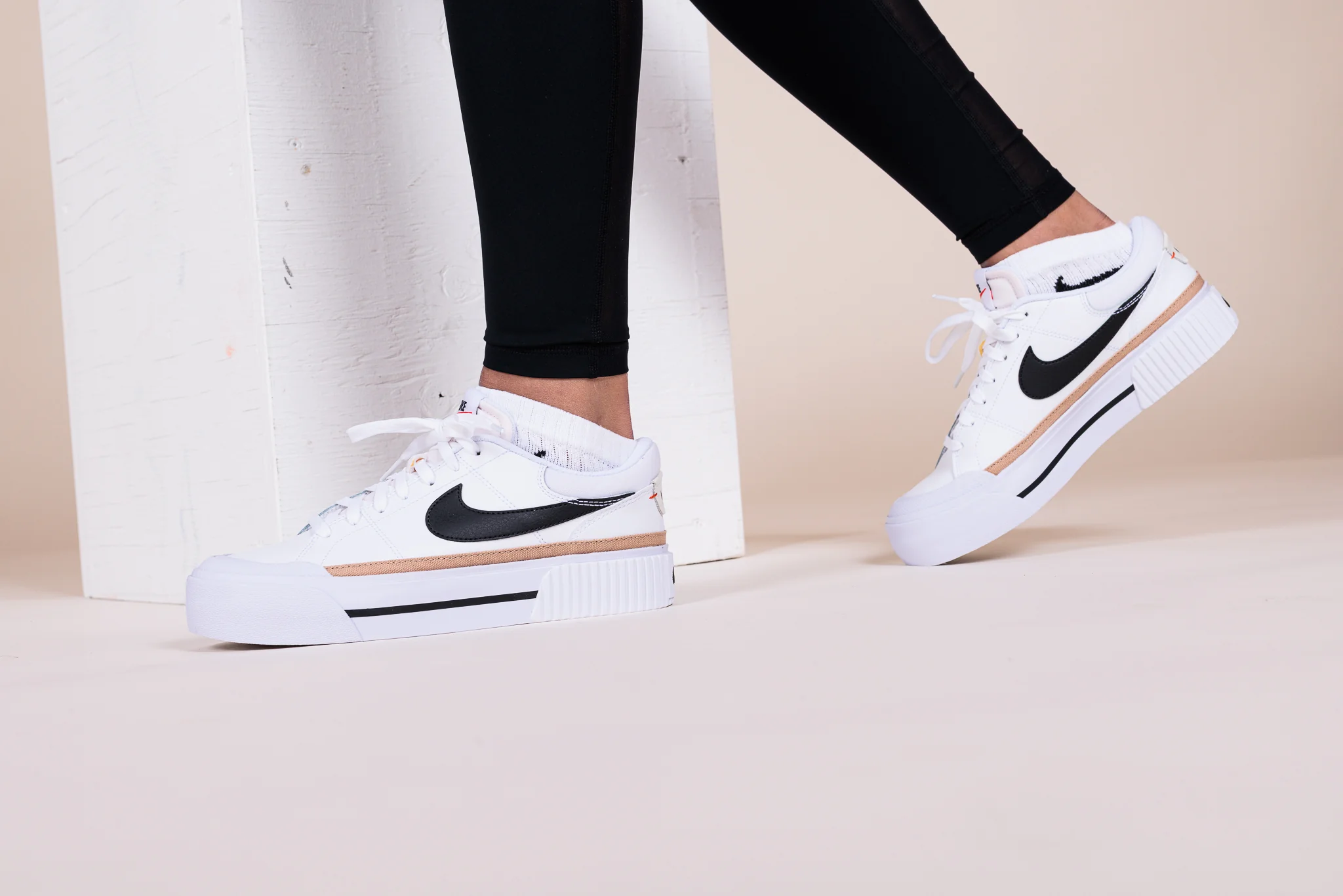 Souliers Nike pour femmes - COURT LEGACY LIFT - Image 14