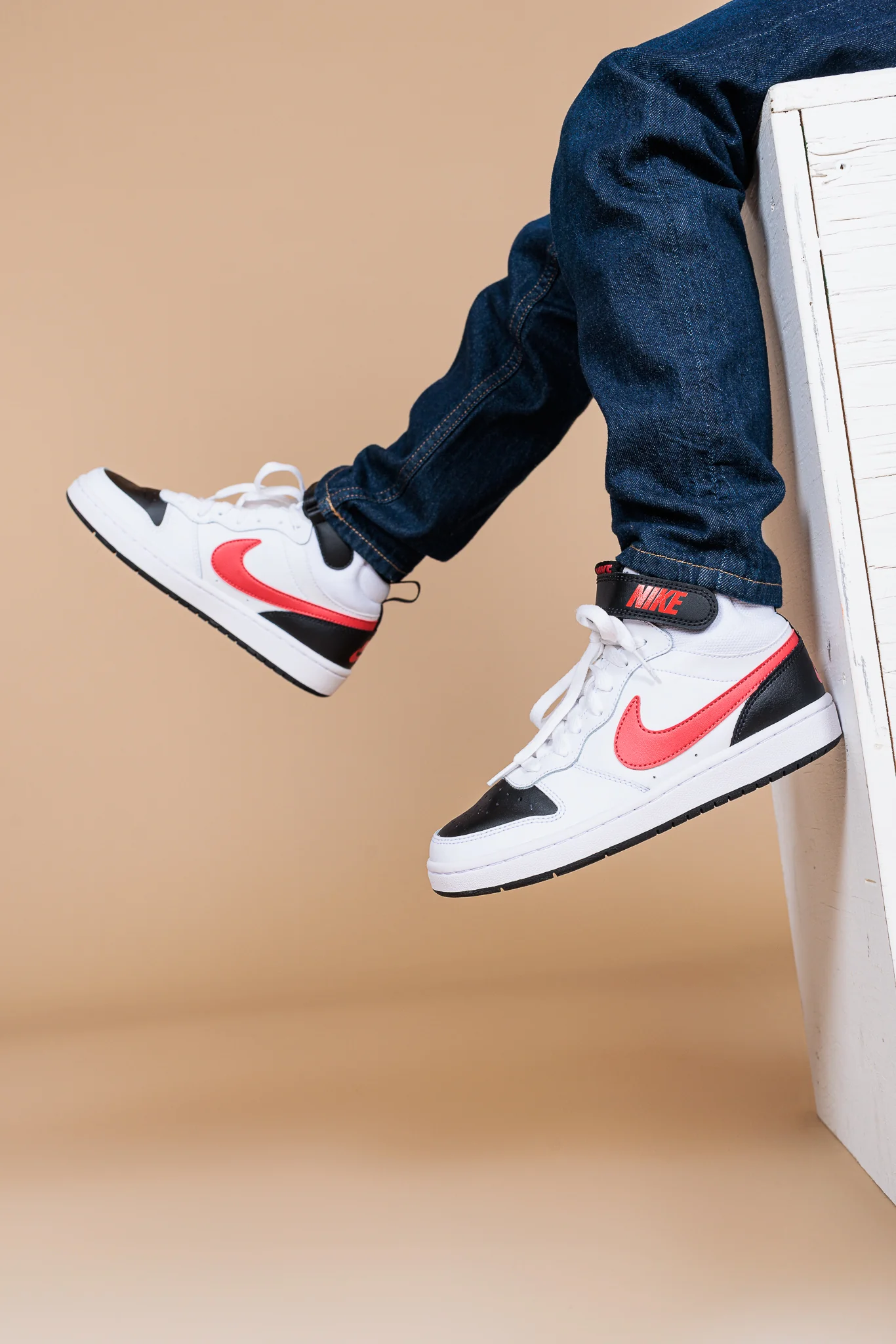 Souliers Nike junior pour Garçons - Court mid borough 2 - Image 17