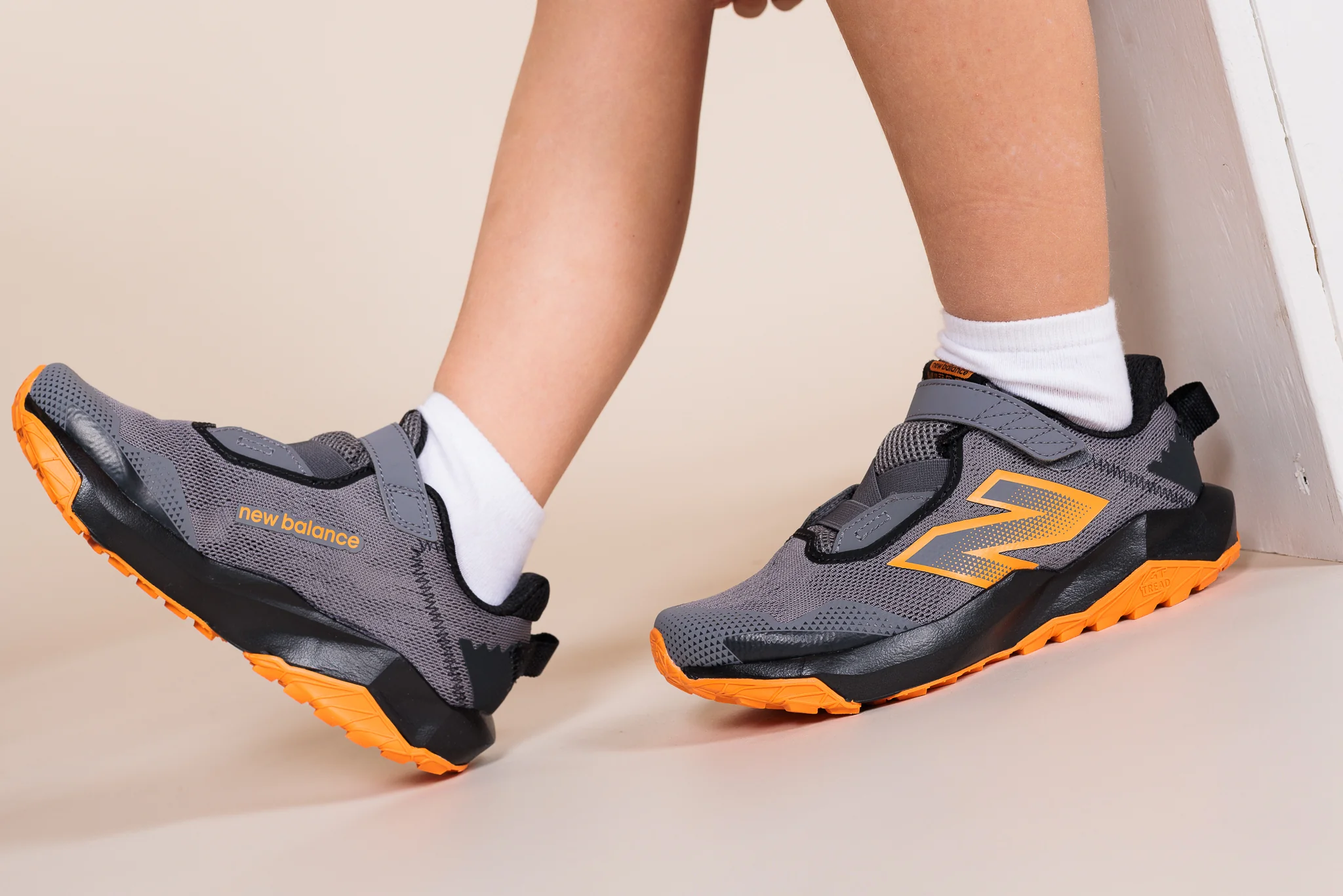 Souliers de course de sentier New Balance pour garçons - NITREL V6 - Image 12