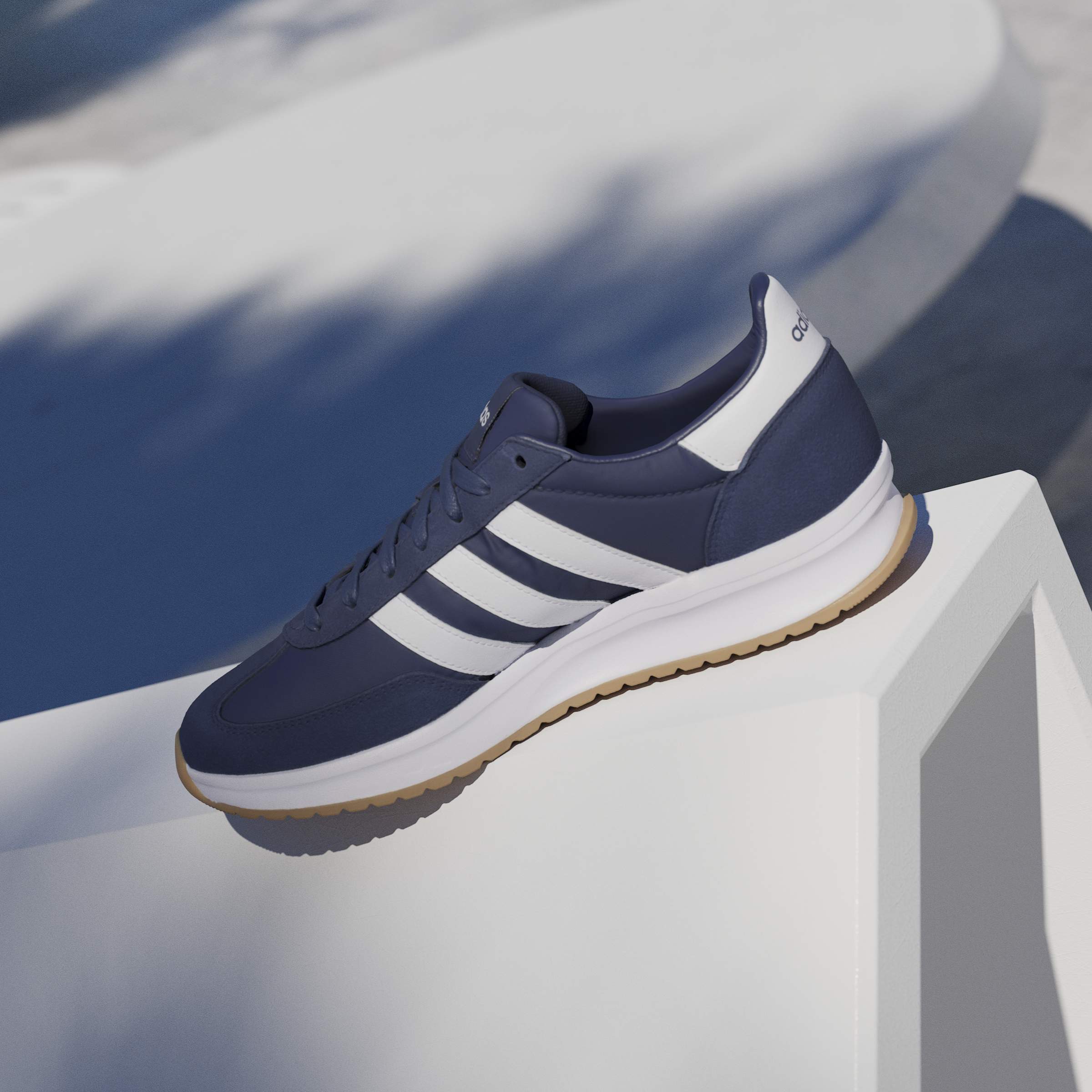 Souliers Adidas pour hommes - RUN 70S 2.0 - Image 8